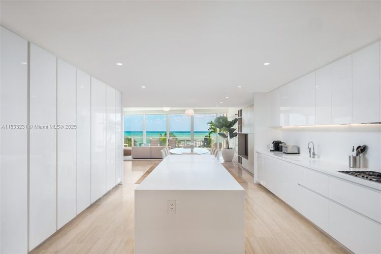 The Surf Club Four Seasons Hotel And Residences #S-305 image #13