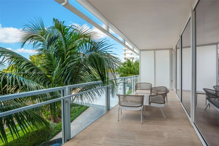 The Surf Club Four Seasons Hotel And Residences #S-305 image #20