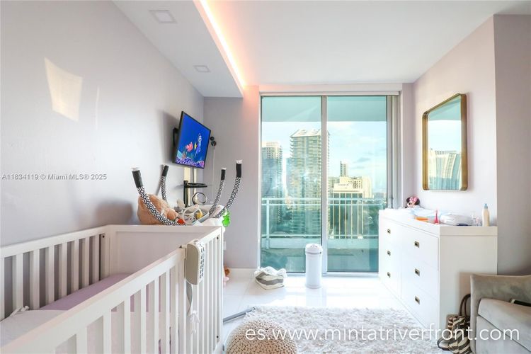 Mint #3003 image #14