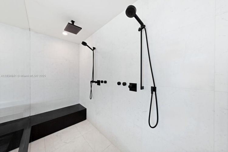 Porsche Design Tower #2003 image #27