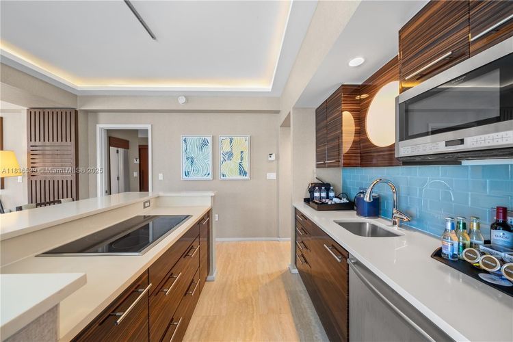 The Ocean Resort Residences (Conrad) #R201 image #15