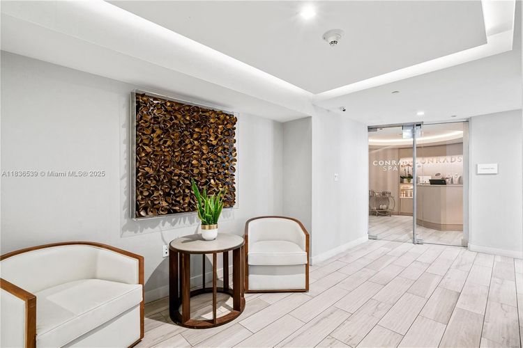 The Ocean Resort Residences (Conrad) #R201 image #31