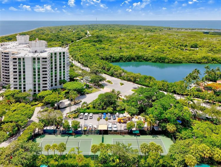 Towers of Key Biscayne #E708 image #17