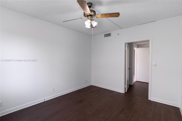 Bay Harborview #201A image #11