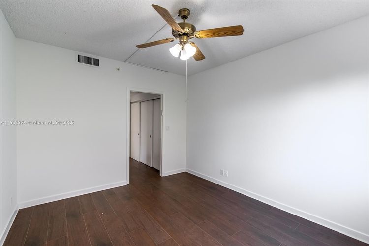 Bay Harborview #201A image #12