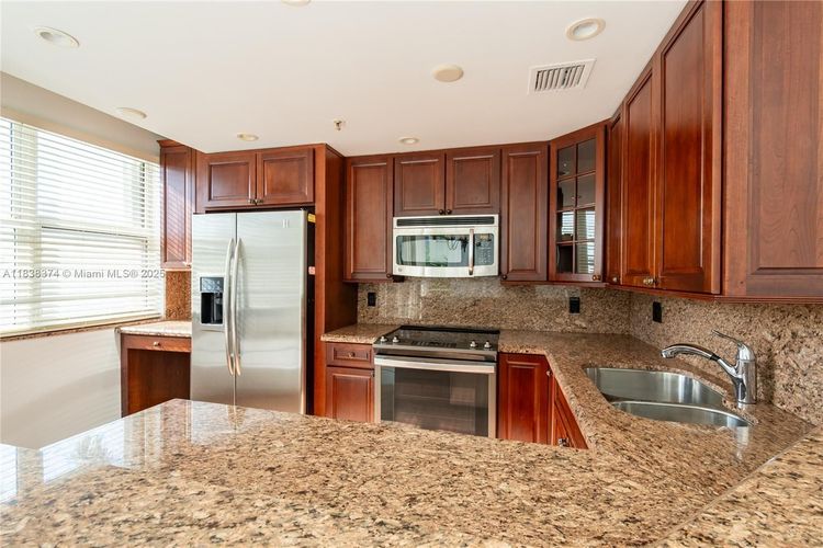 Bay Harborview #201A image #15