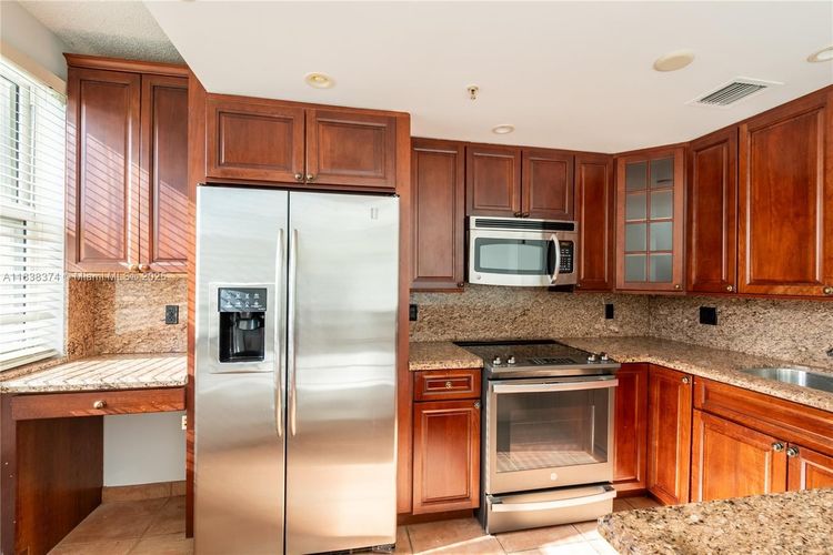 Bay Harborview #201A image #16