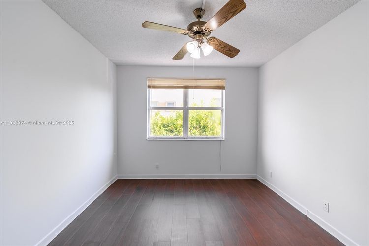 Bay Harborview #201A image #18