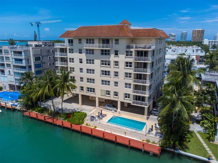 Bay Harborview #201A image #34