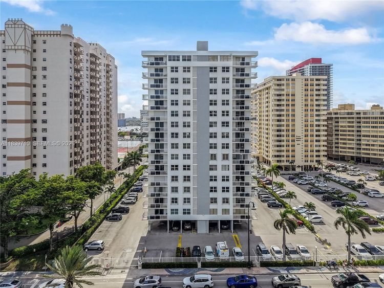 Plaza Towers South #507 image #14