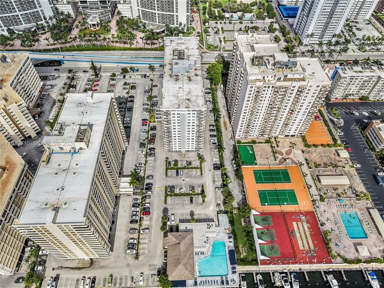 Plaza Towers South #507 image #16
