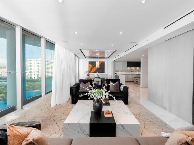 Chateau Beach Residences #1001 image #11