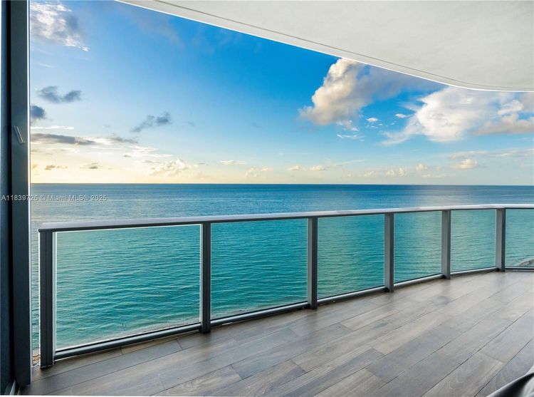 Chateau Beach Residences #1001 image #15
