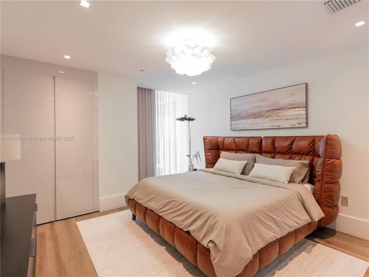 Chateau Beach Residences #1001 image #20