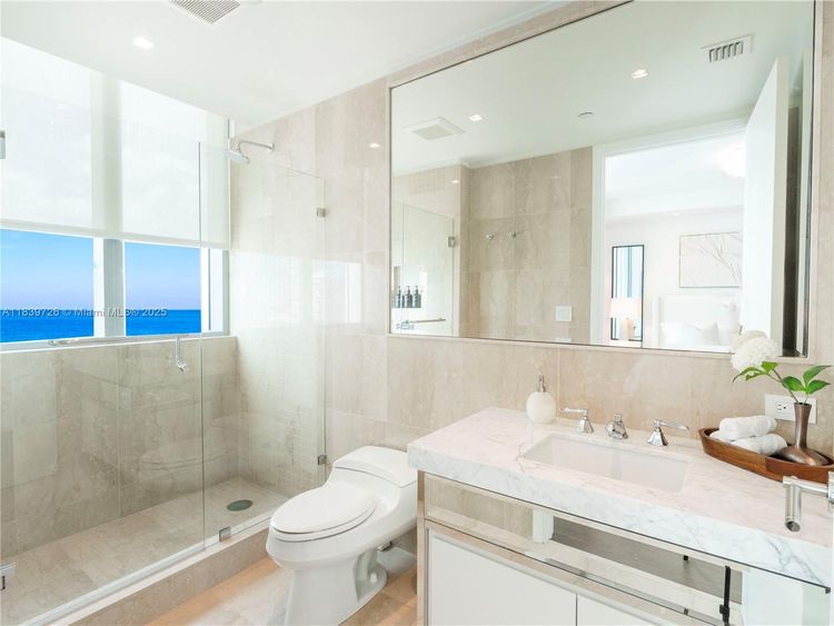 Chateau Beach Residences #1001 image #23