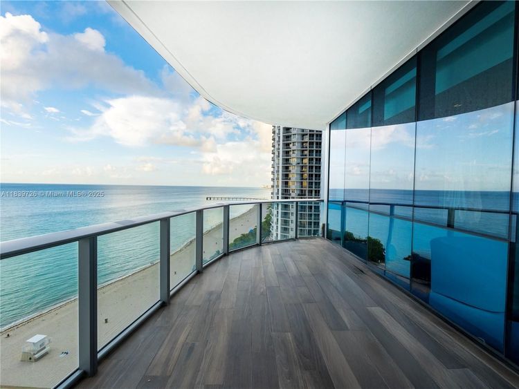 Chateau Beach Residences #1001 image #24