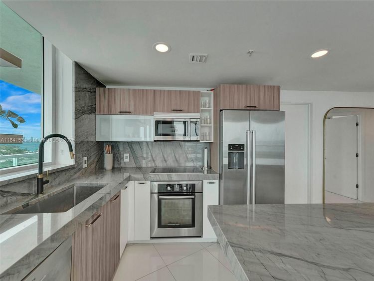 Eden House #1502 image #12