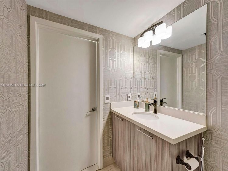 Eden House #1502 image #27