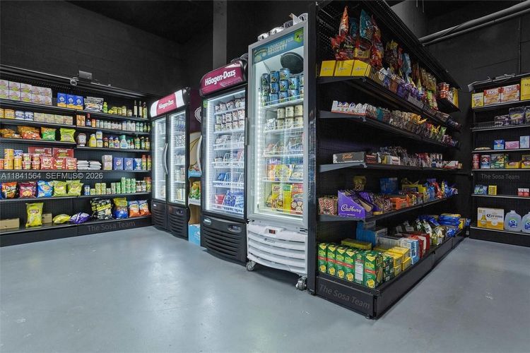 Isola #1104 image #33