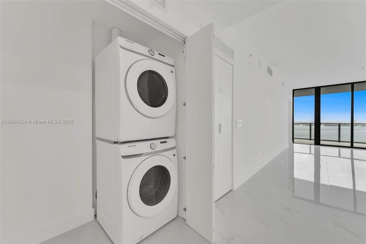 Aria Reserve South Tower #3806 image #24