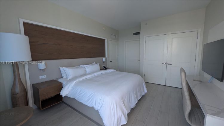 Hilton Q Club #2501 image #12