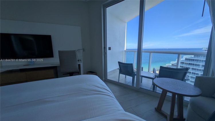 Hilton Q Club #2501 image #14