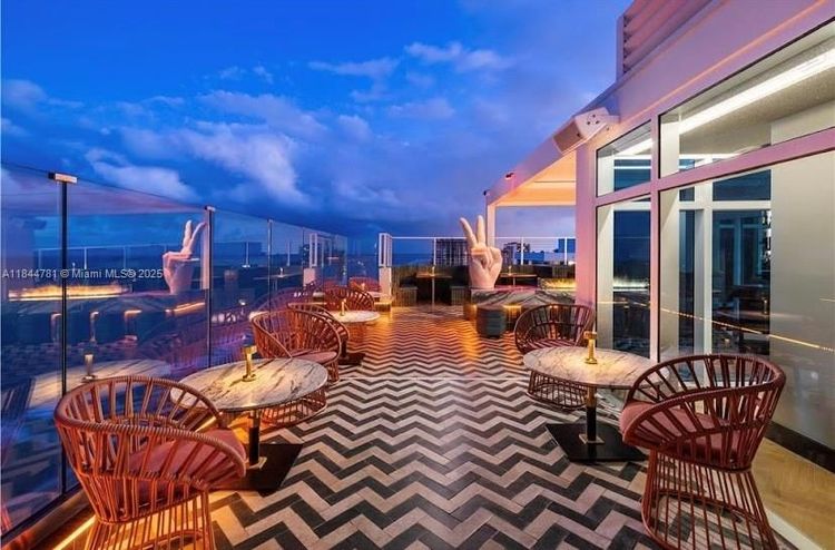 Hilton Q Club #2501 image #30