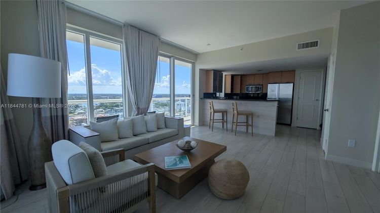 Hilton Q Club #2501 image #6