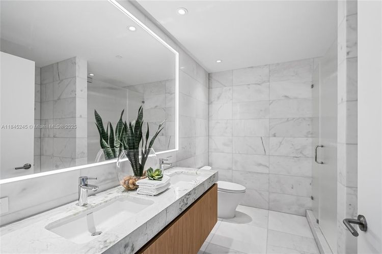 Five Park #2305/06 image #14