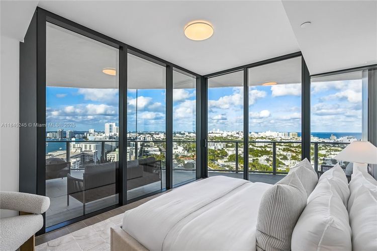 Five Park #2305/06 image #16