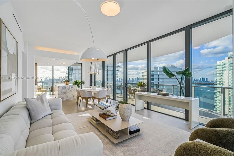 Five Park #2305/06 image #7