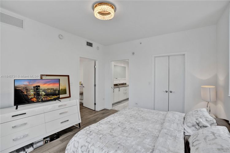 Nine at Mary Brickell Village #1402 image #12