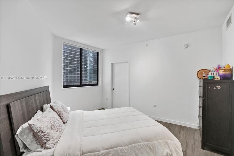 Nine at Mary Brickell Village #1402 image #22