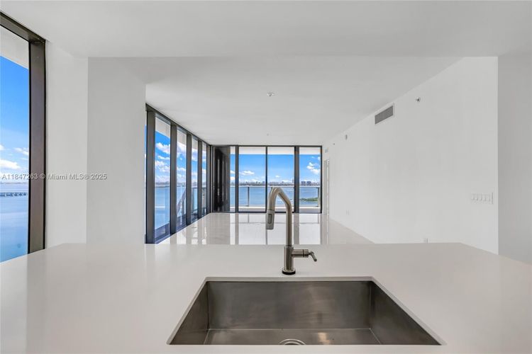 Aria Reserve South Tower #2101 image #18