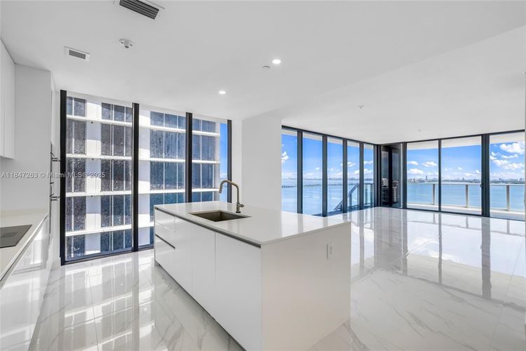 Aria Reserve South Tower #2101 image #21
