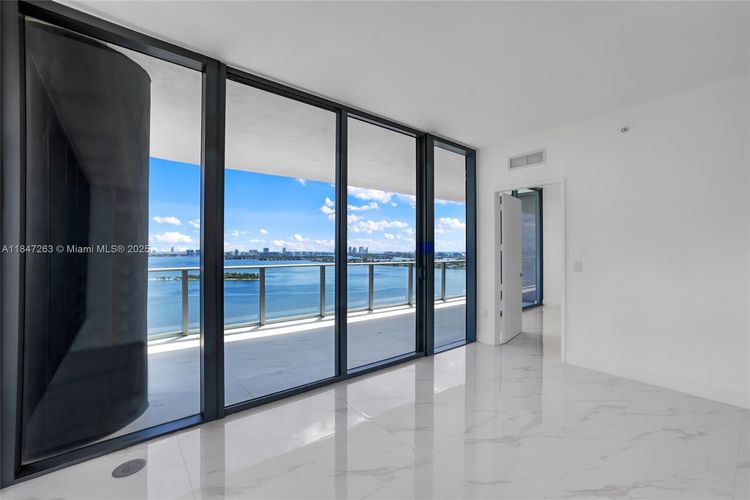 Aria Reserve South Tower #2101 image #30