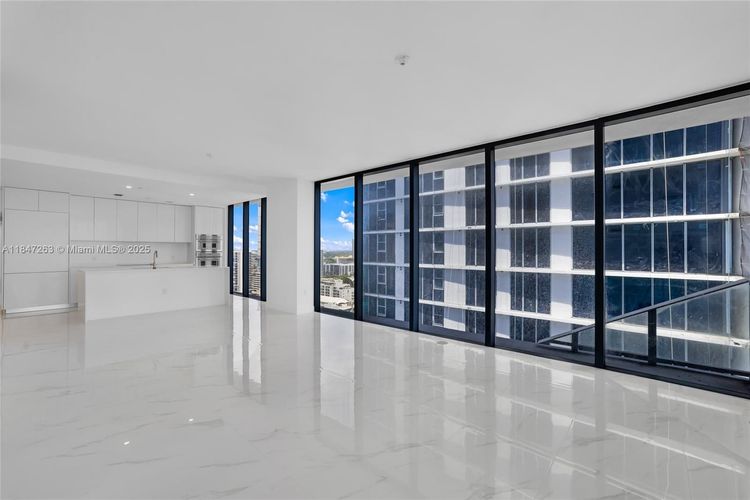 Aria Reserve South Tower #2101 image #33