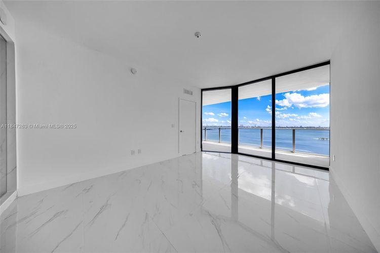 Aria Reserve South Tower #2101 image #36
