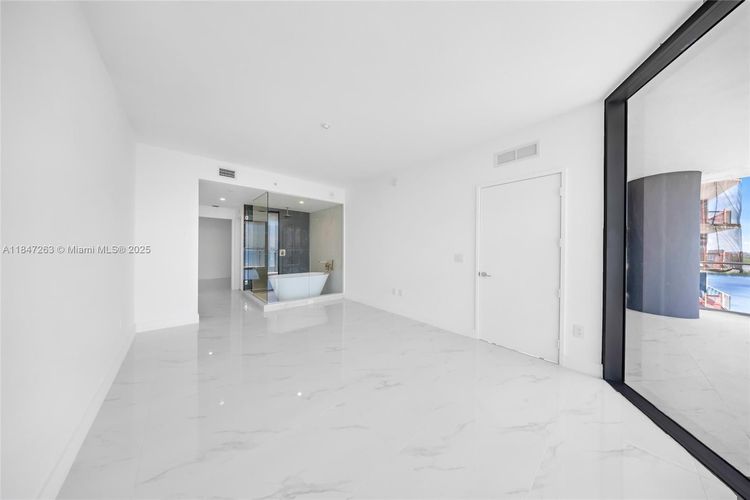 Aria Reserve South Tower #2101 image #47
