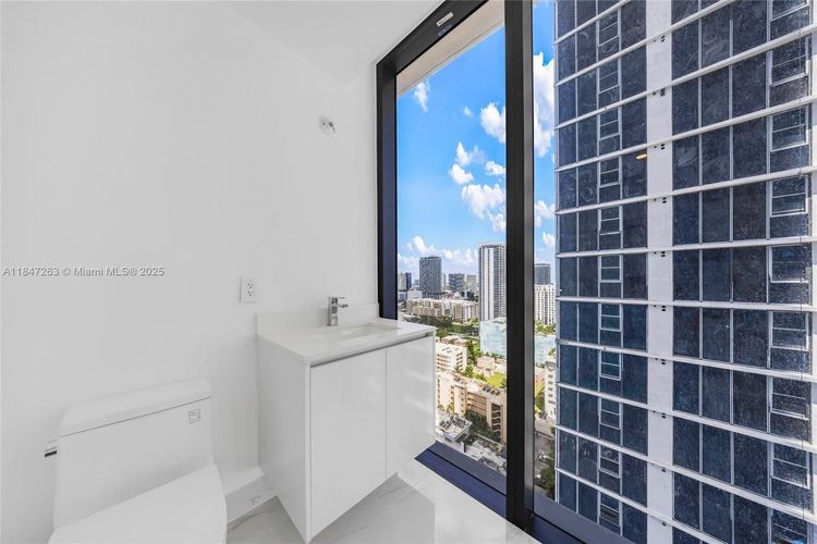 Aria Reserve South Tower #2101 image #52