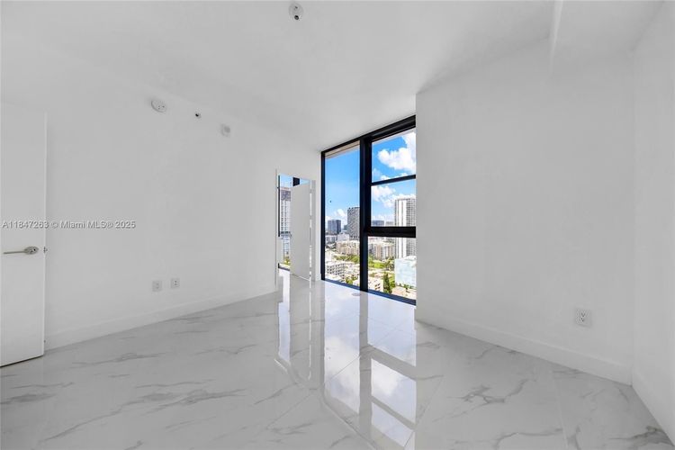 Aria Reserve South Tower #2101 image #53