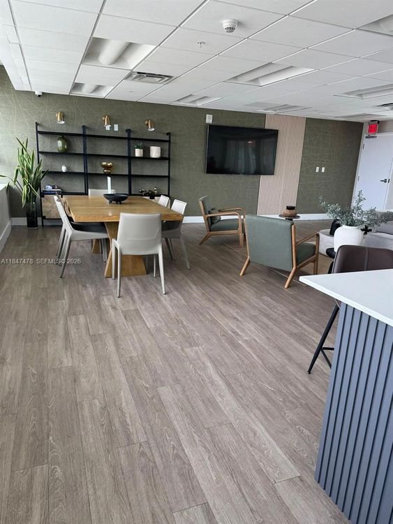 26 Edgewater #709 image #10