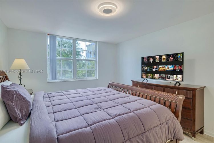 The Yacht Club at Aventura #3407 image #17