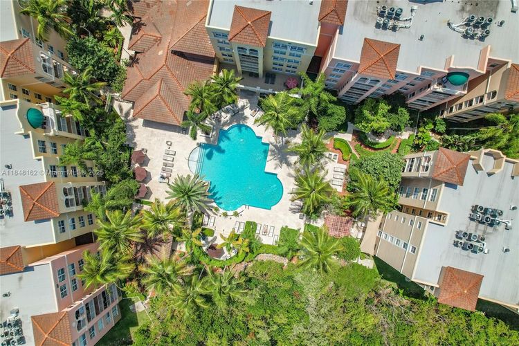 The Yacht Club at Aventura #3407 image #30