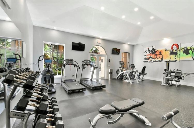 The Yacht Club at Aventura #3407 image #38