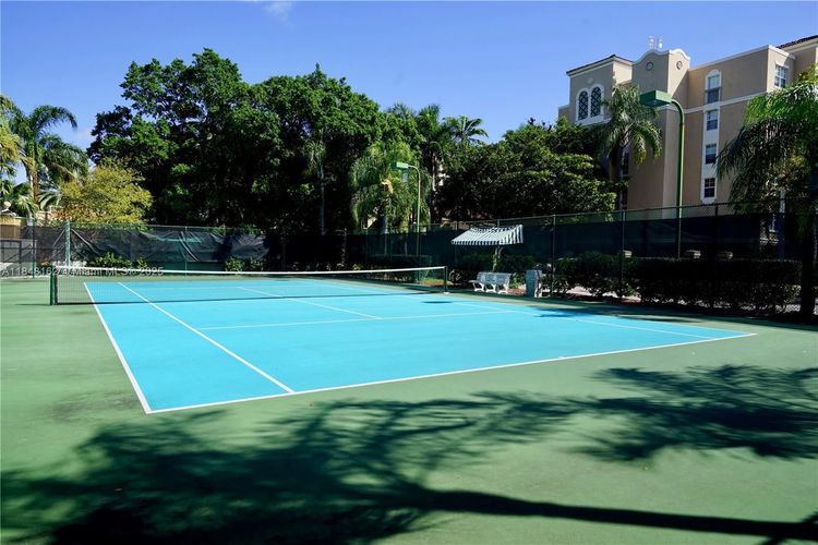 The Yacht Club at Aventura #3407 image #40