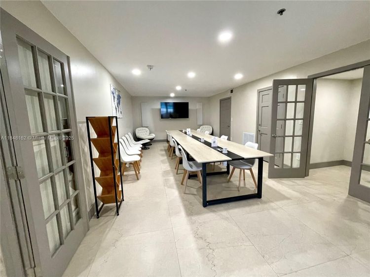 The Yacht Club at Aventura #3407 image #42