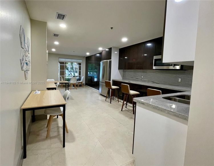 The Yacht Club at Aventura #3407 image #43