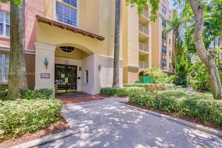 The Yacht Club at Aventura #3407 image #47