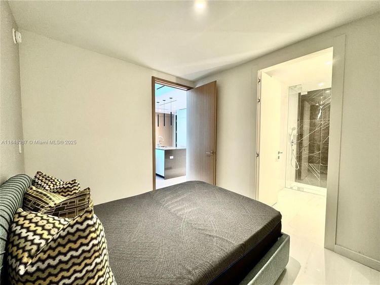 Aston Martin Residences #4705W image #9